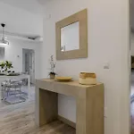 Charming 3br 3 Min. Away From The Appartement *