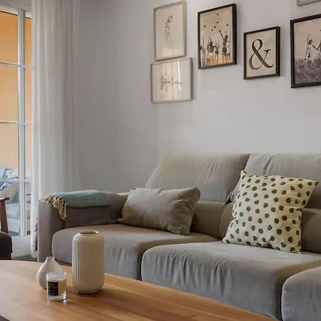 Appartement Charming 3br 3 Min. Away From The