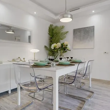 Appartement Charming 3br 3 Min. Away From The