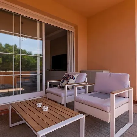 Appartement Charming 3br 3 Min. Away From The *