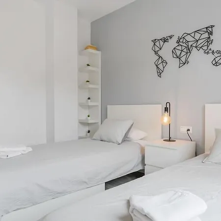 Appartement Charming 3br 3 Min. Away From The *