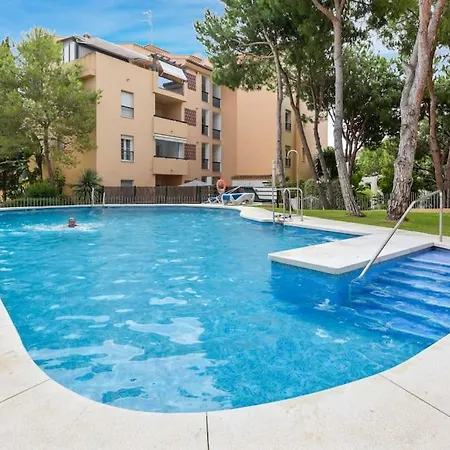 Charming 3br 3 Min. Away From The * Marbellac
