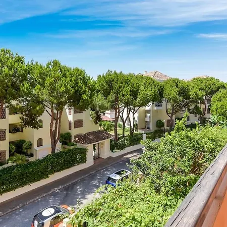 Charming 3br 3 Min. Away From The * Marbellac